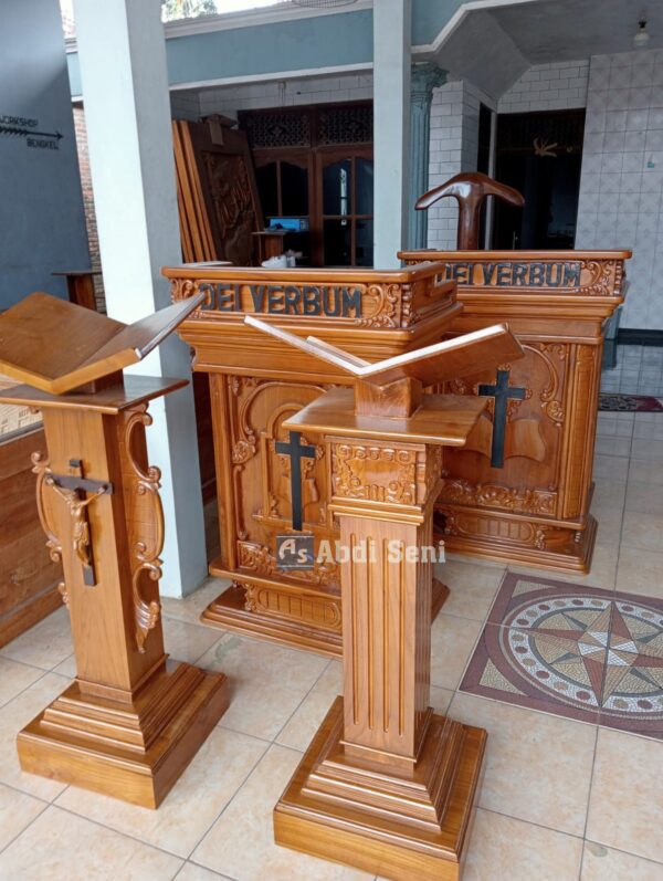 Standing Baca - Gambar 2