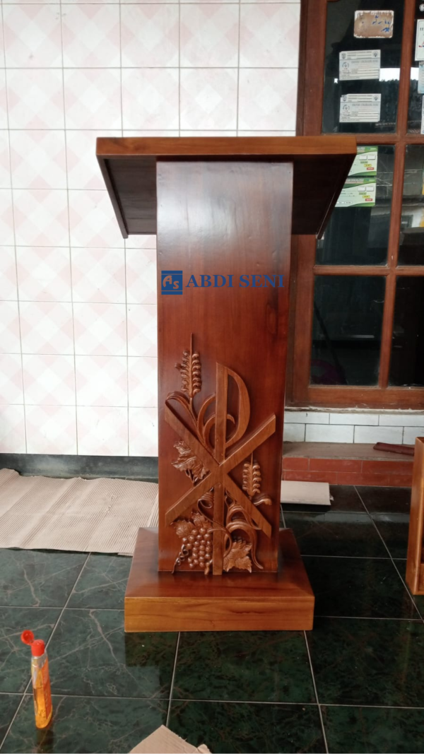 Patung Salib