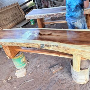 Meja Makan Suar Wood