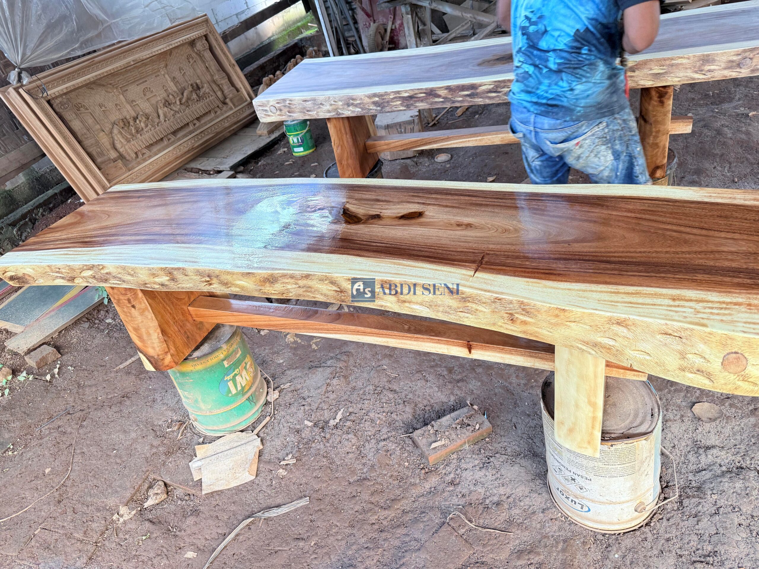Meja Makan Suar Wood